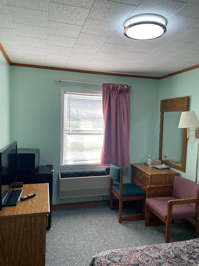 Pine Valley Motel Spruce Pine Ngoại thất bức ảnh