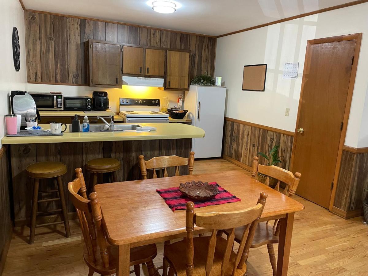 Pine Valley Motel Spruce Pine Ngoại thất bức ảnh