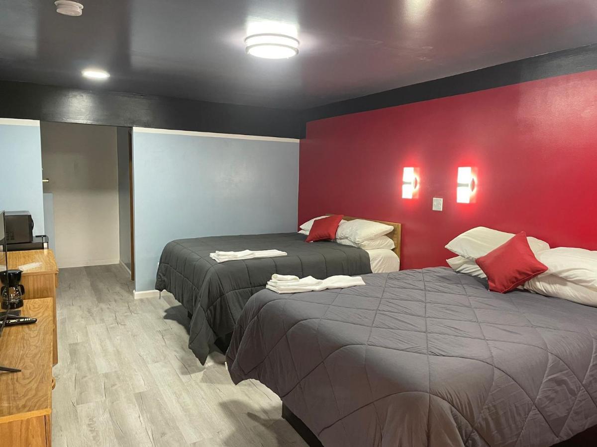 Pine Valley Motel Spruce Pine Ngoại thất bức ảnh